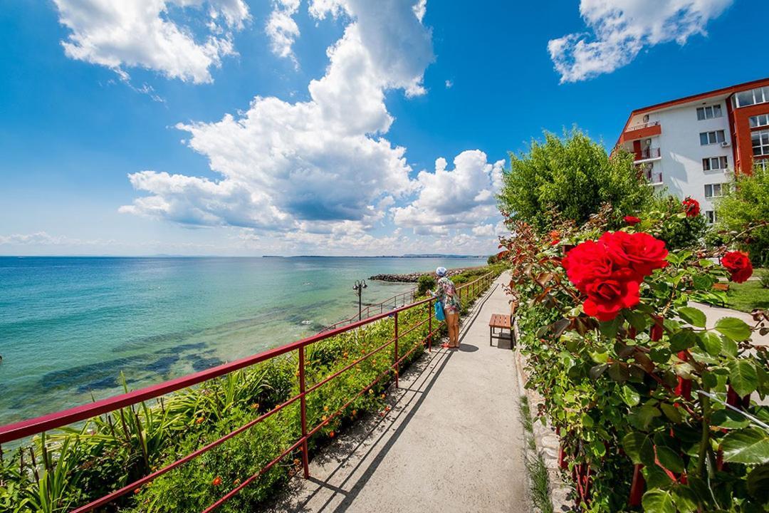 Grand Resort - Imperial Crown Fort Club - Prestige Apartments Elenite Exteriér fotografie
